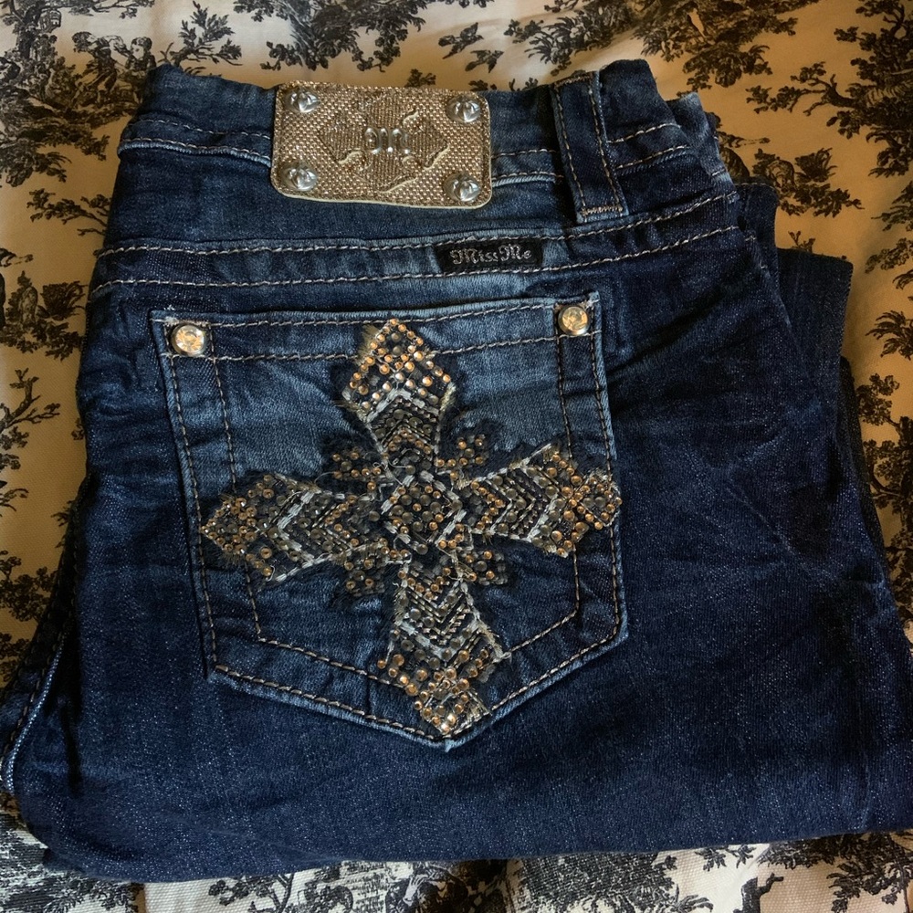 Miss Me Mid Rise Easy Boot size 32